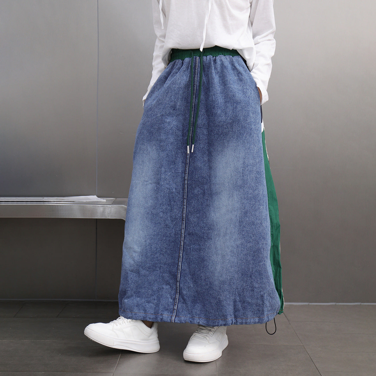 Trendy brand contrasting splicing denim skirt, personalized Hong Kong style loose casual versatile A-line skirt